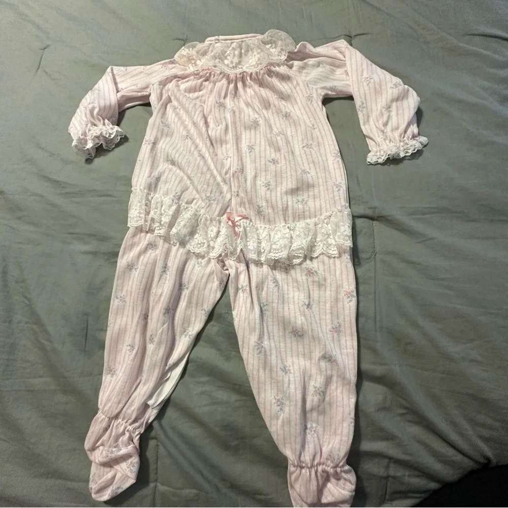 Nursery Rhyme Vintage Girls Pink Striped Floral Lace Footed Sleeper 24M USA Made